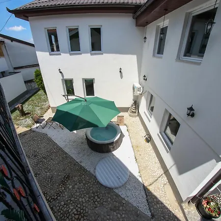 Begic * サラエヴォ